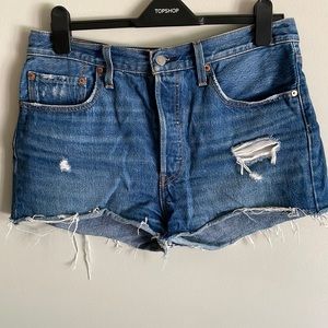 Levi 501 denim cut off shorts